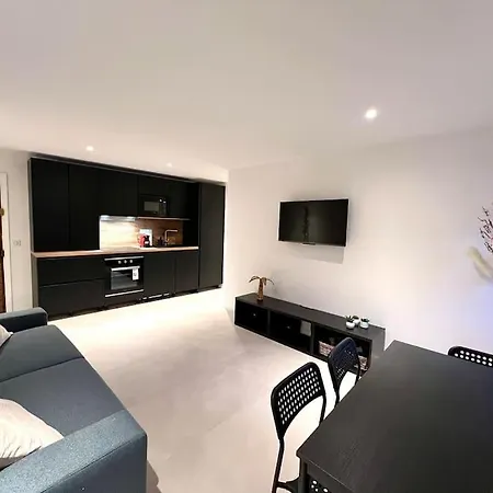 Le T2 Forville #central #climatisation #wifi Apartamento Cannes